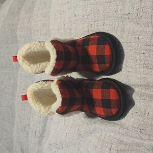 TODDLER joe fresh lumberjack slipper